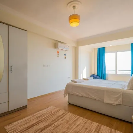 Apartment Azize 6 *