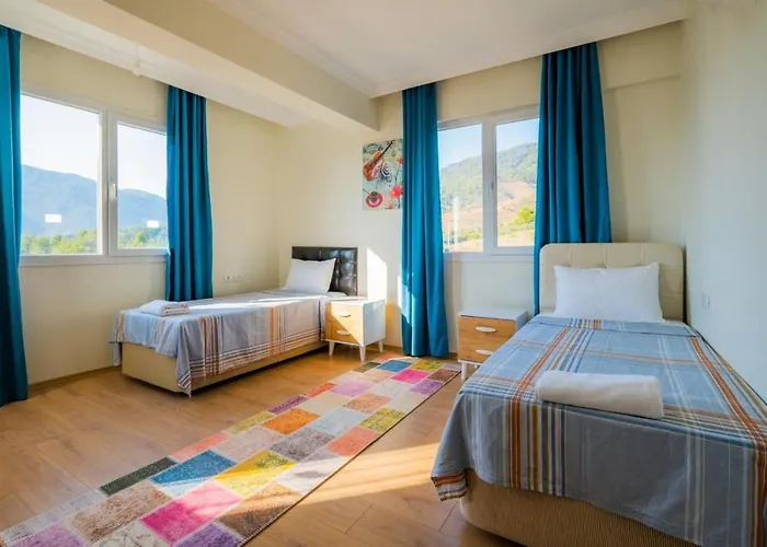 Azize 6 * فتحية